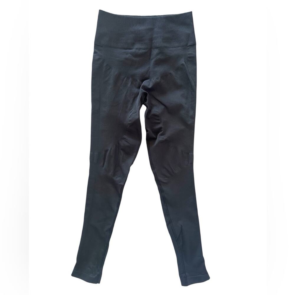 Lululemon Zone In Tight Black Size 10 EUC